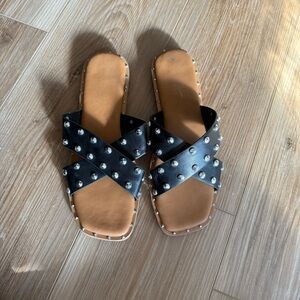 Nicole Miller Slides